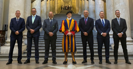 Polizia cantonale e Guardia Svizzera Pontificia, dieci anni di collaborazione