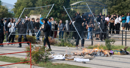 La protesta degli studenti non si ferma