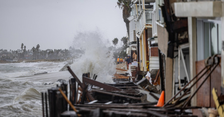 Il ciclone Rachel devasta la costa californiana