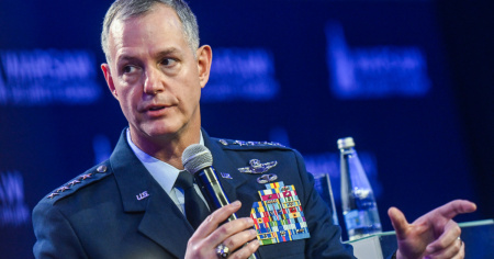 «Siamo militarmente nettamente superiori alla Russia»