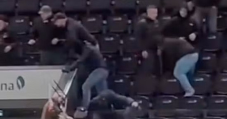 Scontri tra tifosi di hockey, due feriti gravi