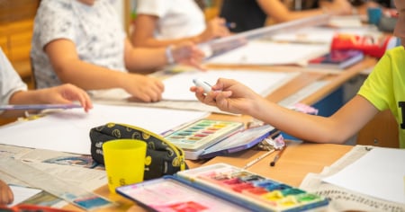 Sempre meno bambini alle elementari, università verso il boom di iscrizioni
