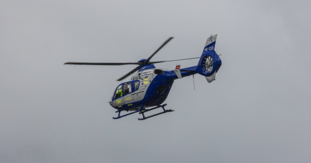 "Accecati" da un laser mentre atterrano per un soccorso