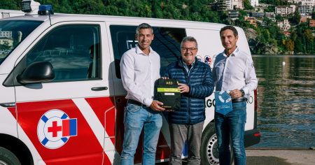 Un nuovo defibrillatore per la Società Svizzera di Salvataggio di Lugano