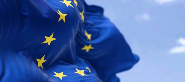 INTERROGAZIONE – «Il municipio smetta di esporre la bandiera europea»